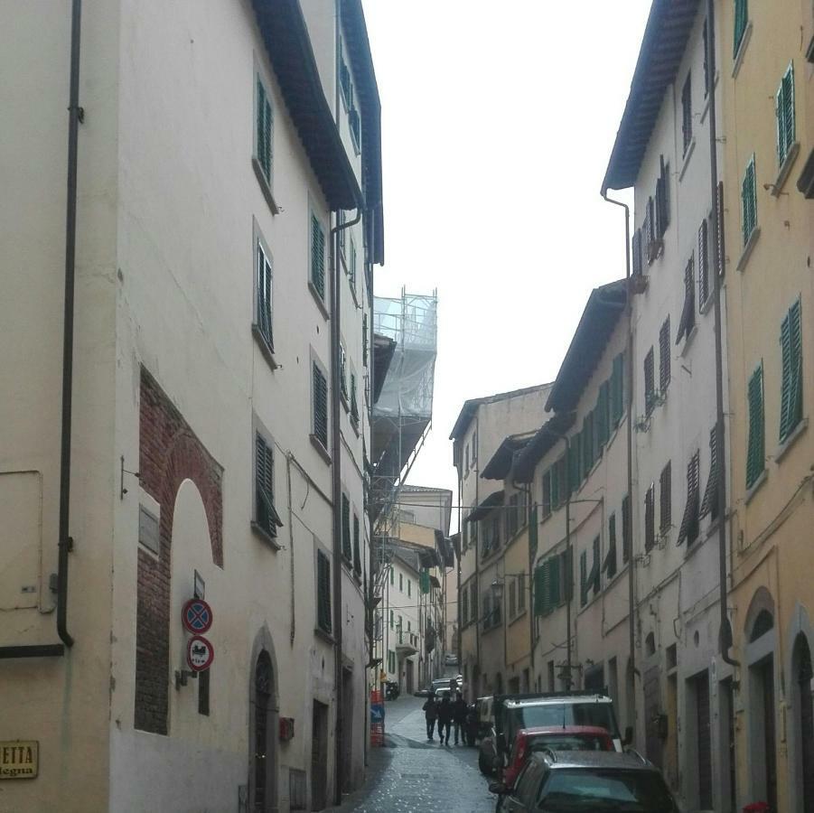 Апартаменты "Via Cavour 81" Ареццо Экстерьер фото